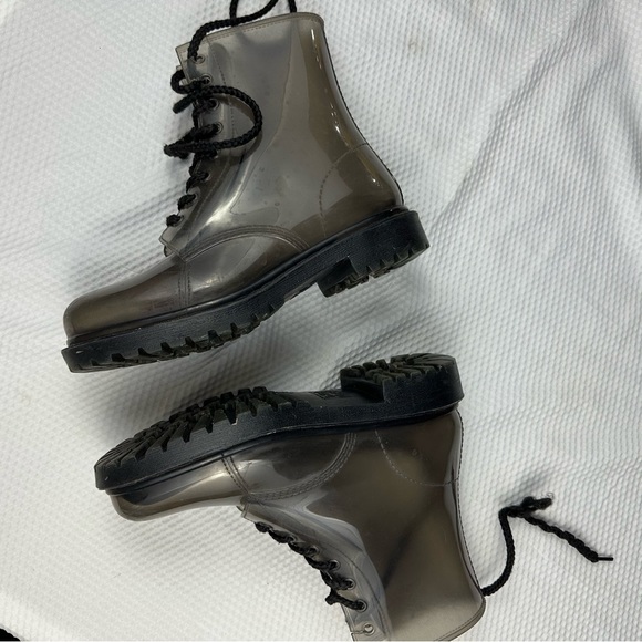 Dirty laundry transparent boot - Picture 9 of 13